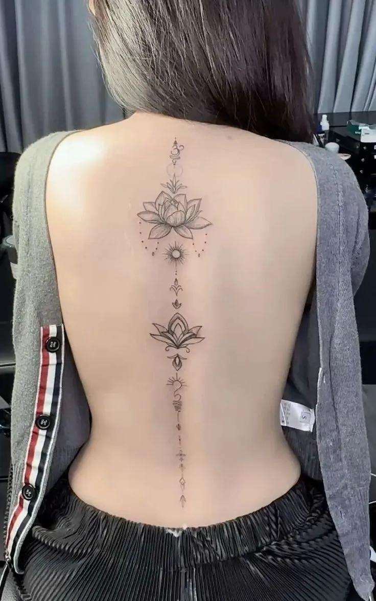 10+ Unique and Popular Back Tattoos For Women